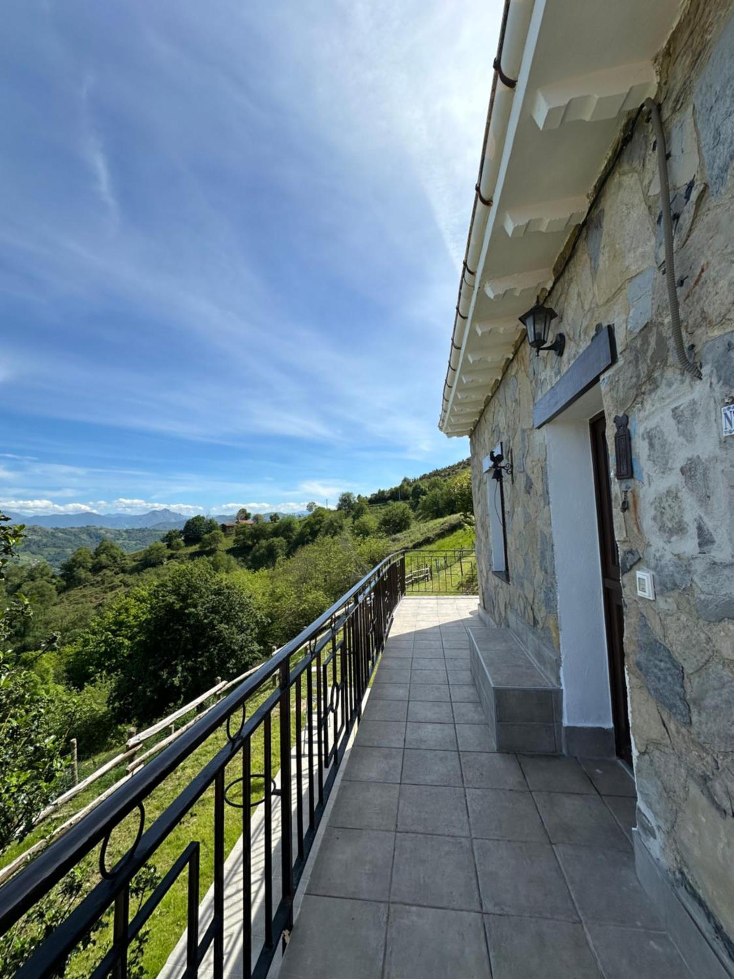 Vila Almastur Rural Siero Exteriér fotografie